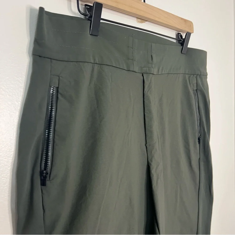 Athleta Headlands Hybrid Trek Jogger Green Women's Size 16 Casual Hiking - Picture 3 of 6